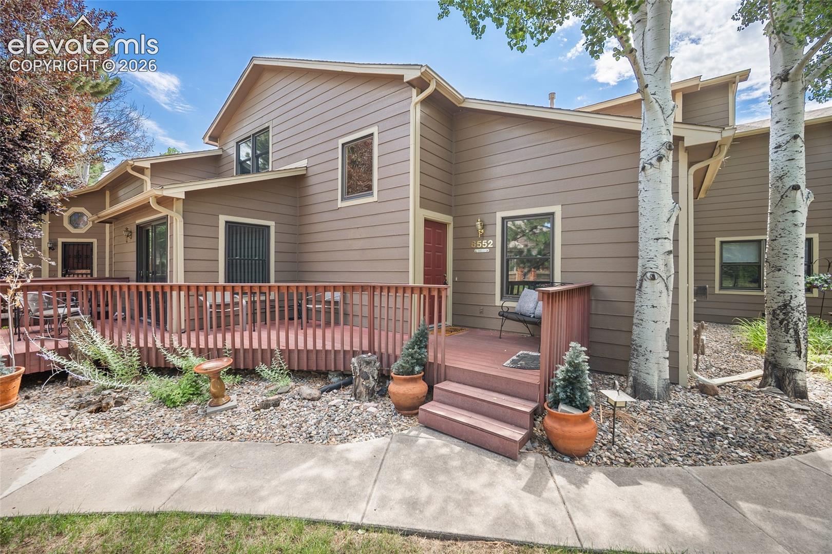 6552 Foxdale Circle