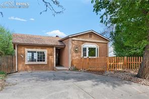 1027 Arch