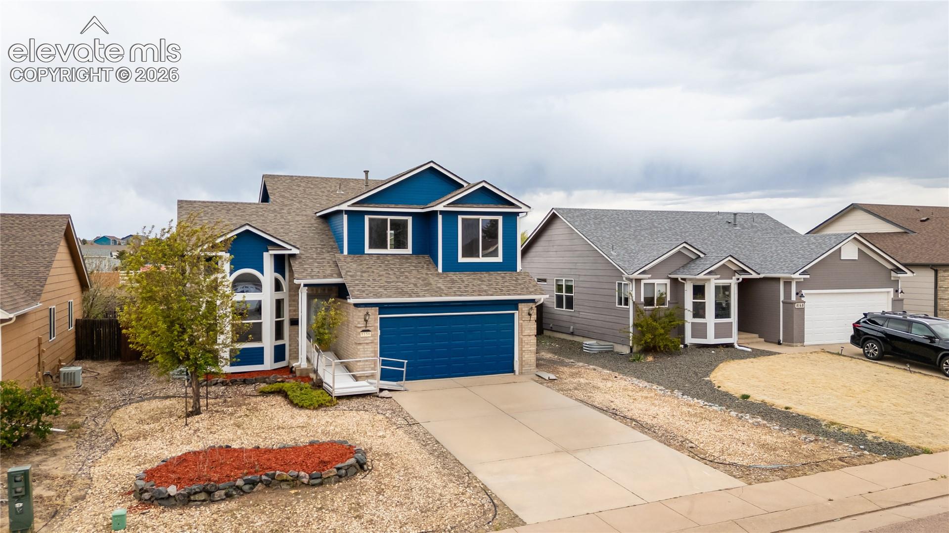 8156 Oliver Road