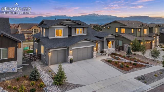 4931 Pearl Lake