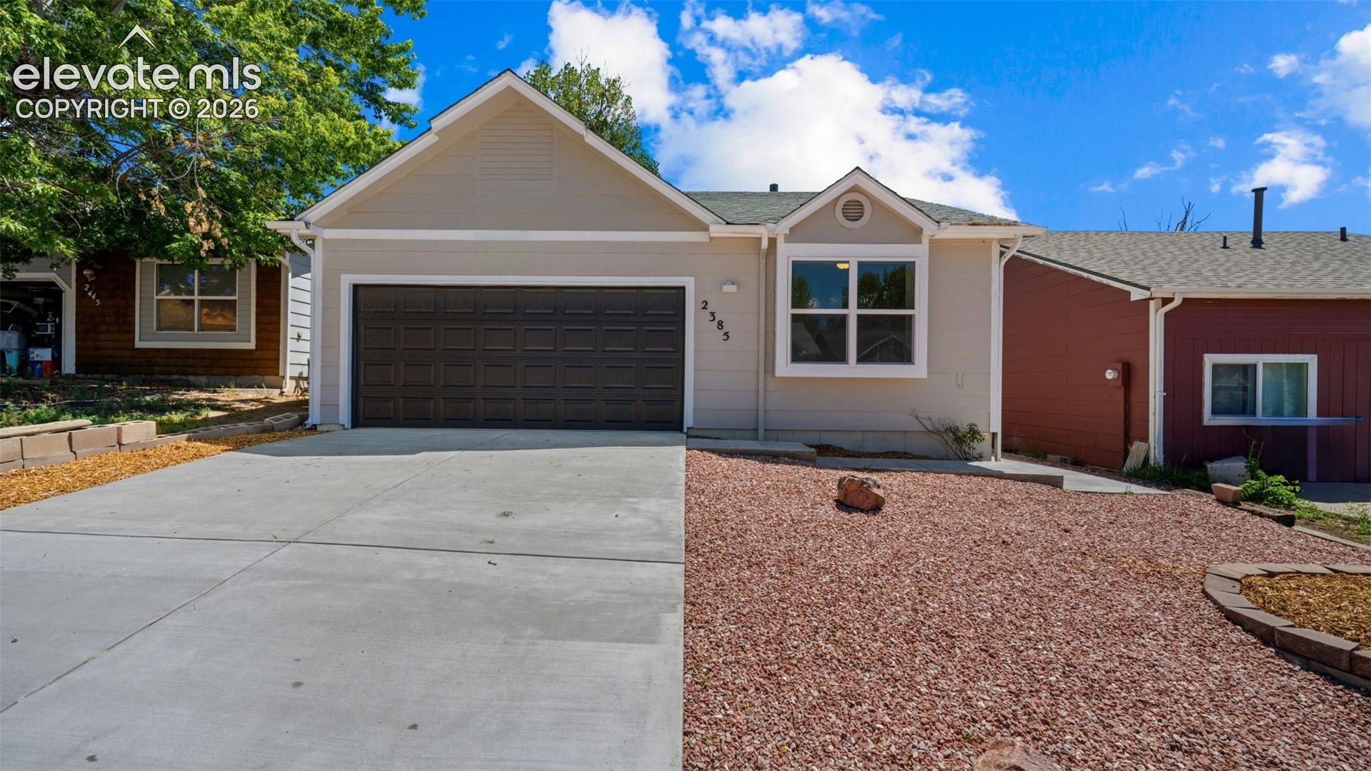 2385 Ambleside Drive