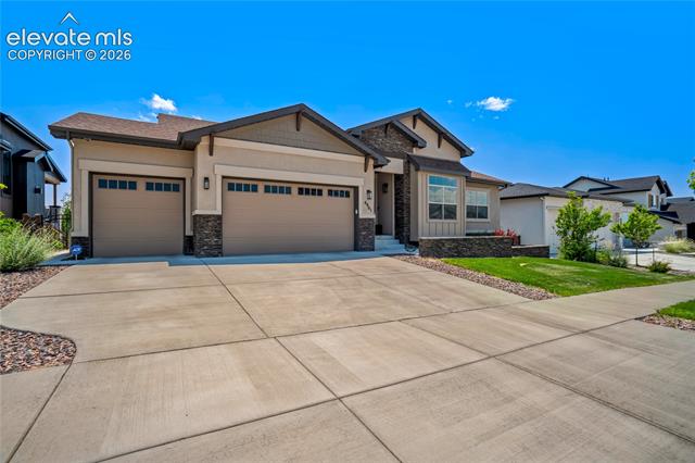 4961 Pearl Lake