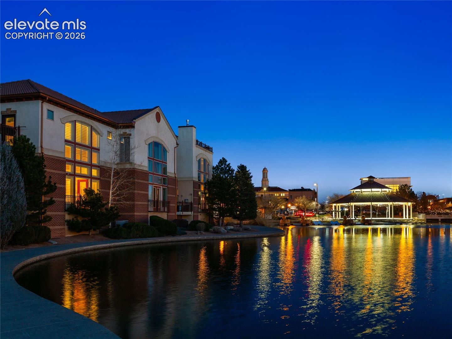 229 Riverwalk NA