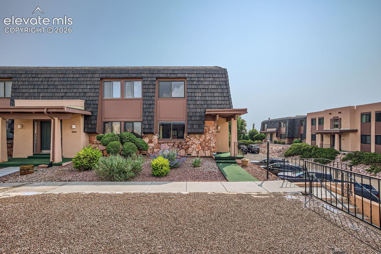 2913 Mesa Road