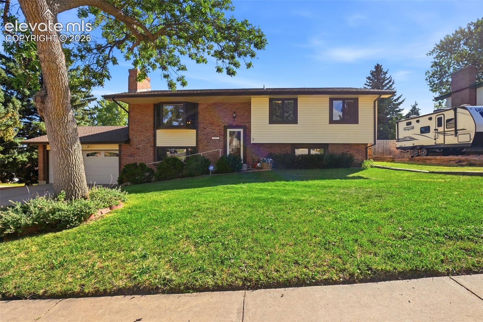 5275 Ladera Lane