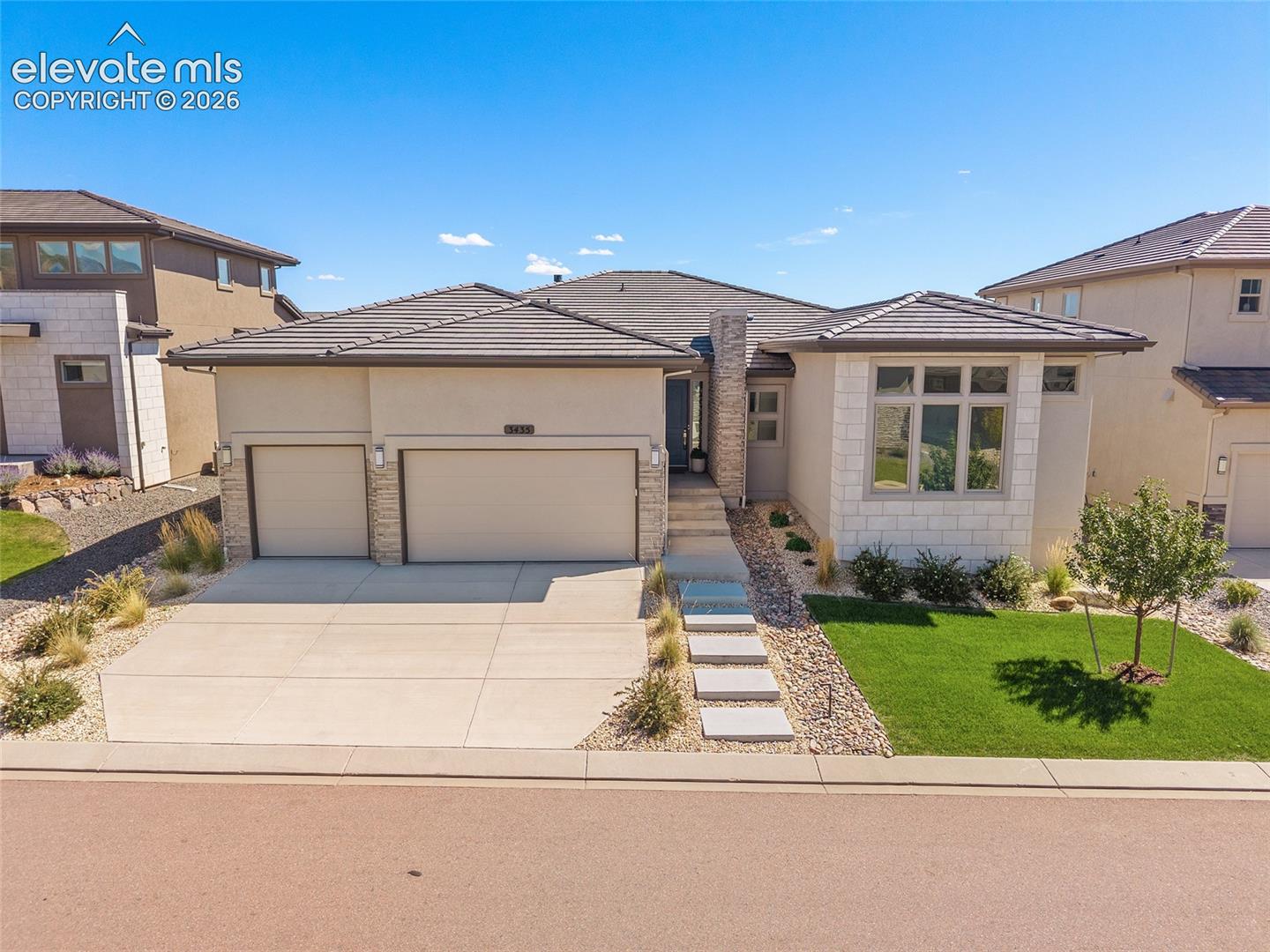 3435 Skywatch Heights