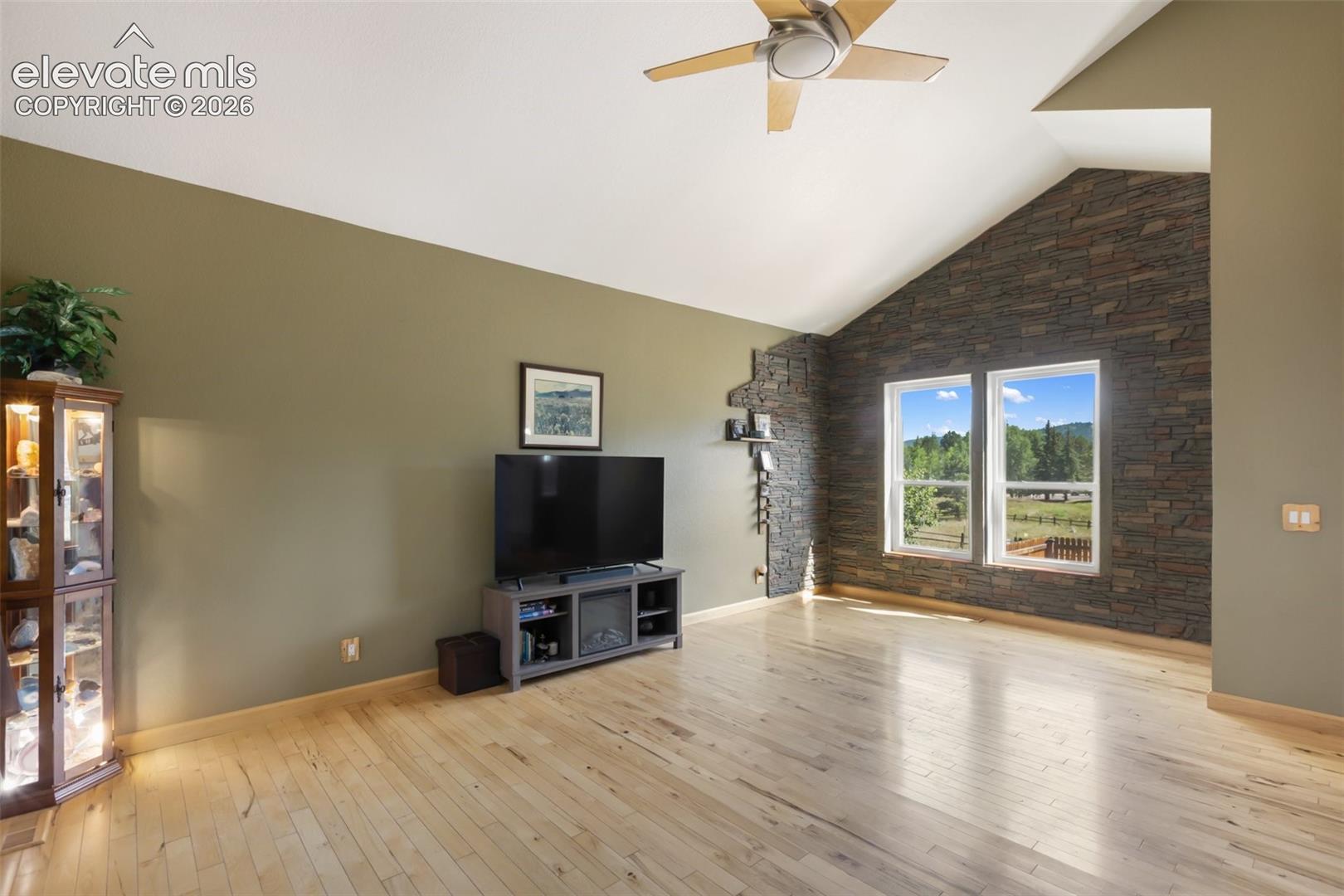 290 Taopi Circle
