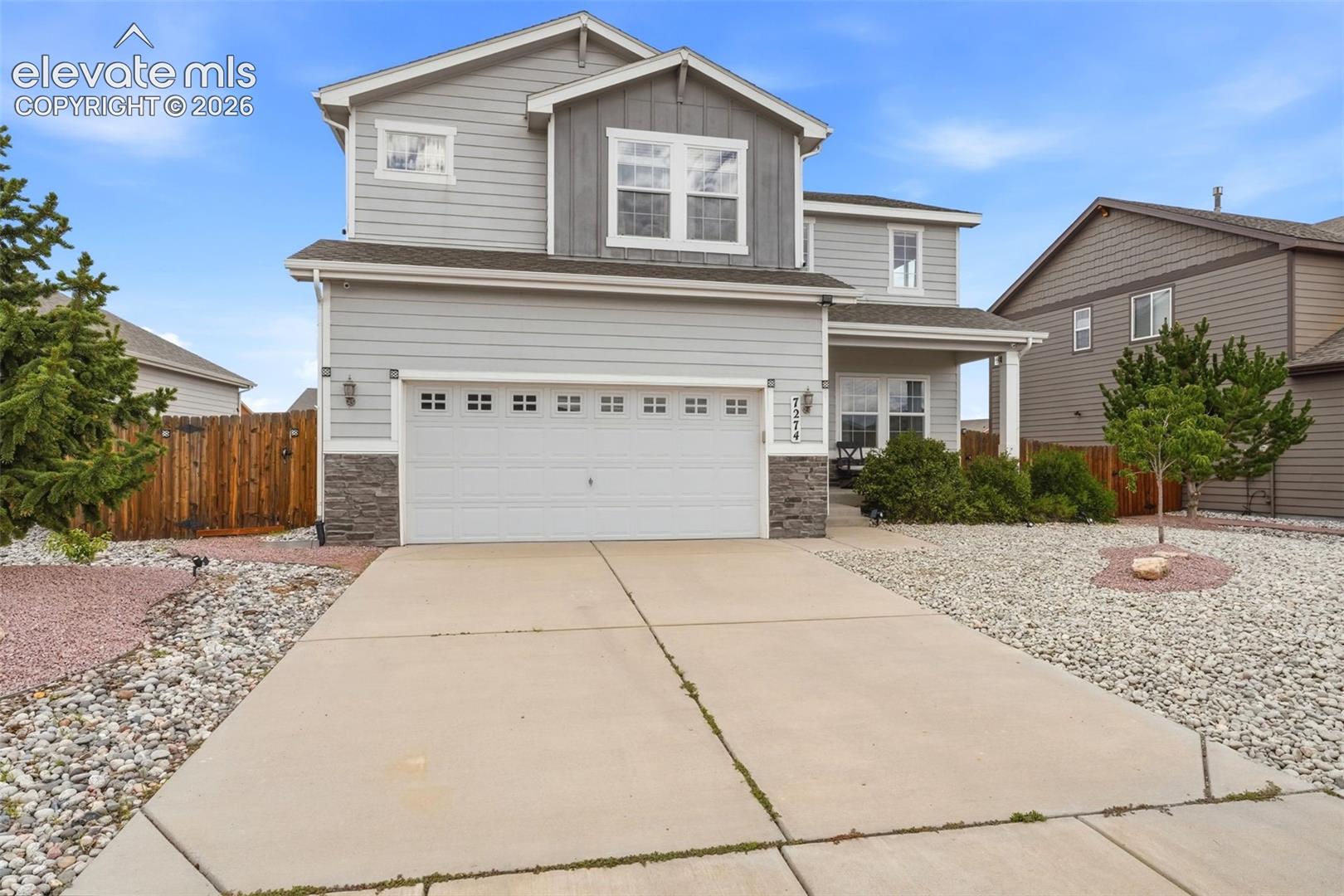 7274 Red Cardinal Loop
