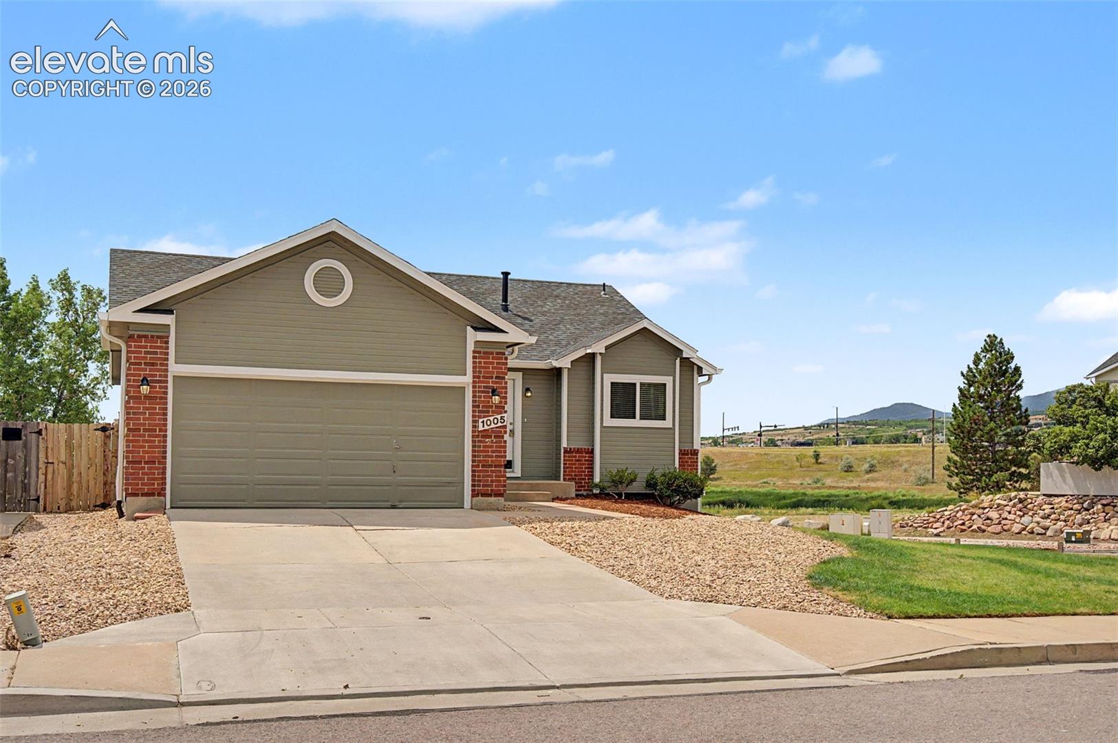 1005 Scarlet Oak Drive