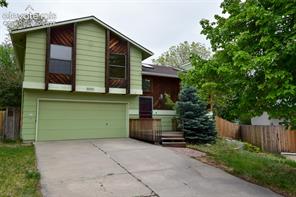 5590 Country Heights