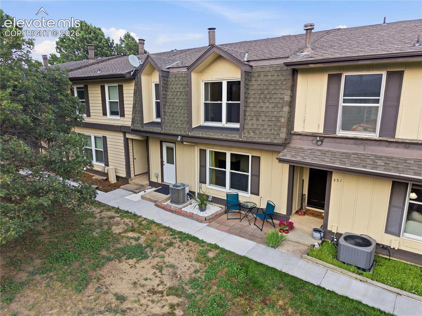 329 Raspberry Lane