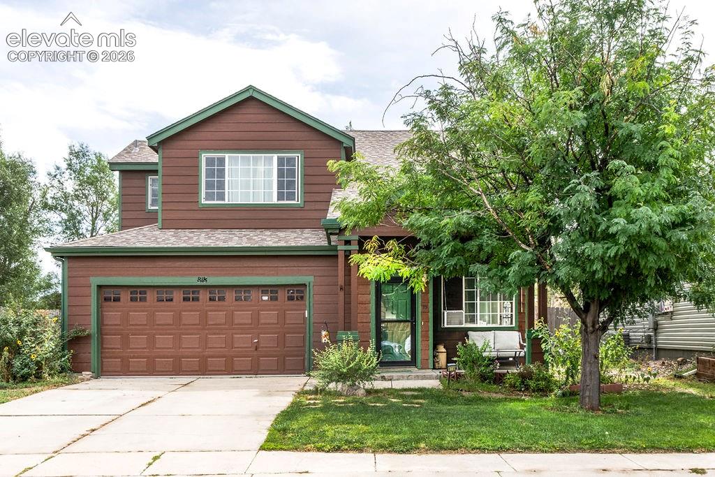818 Hayloft Lane