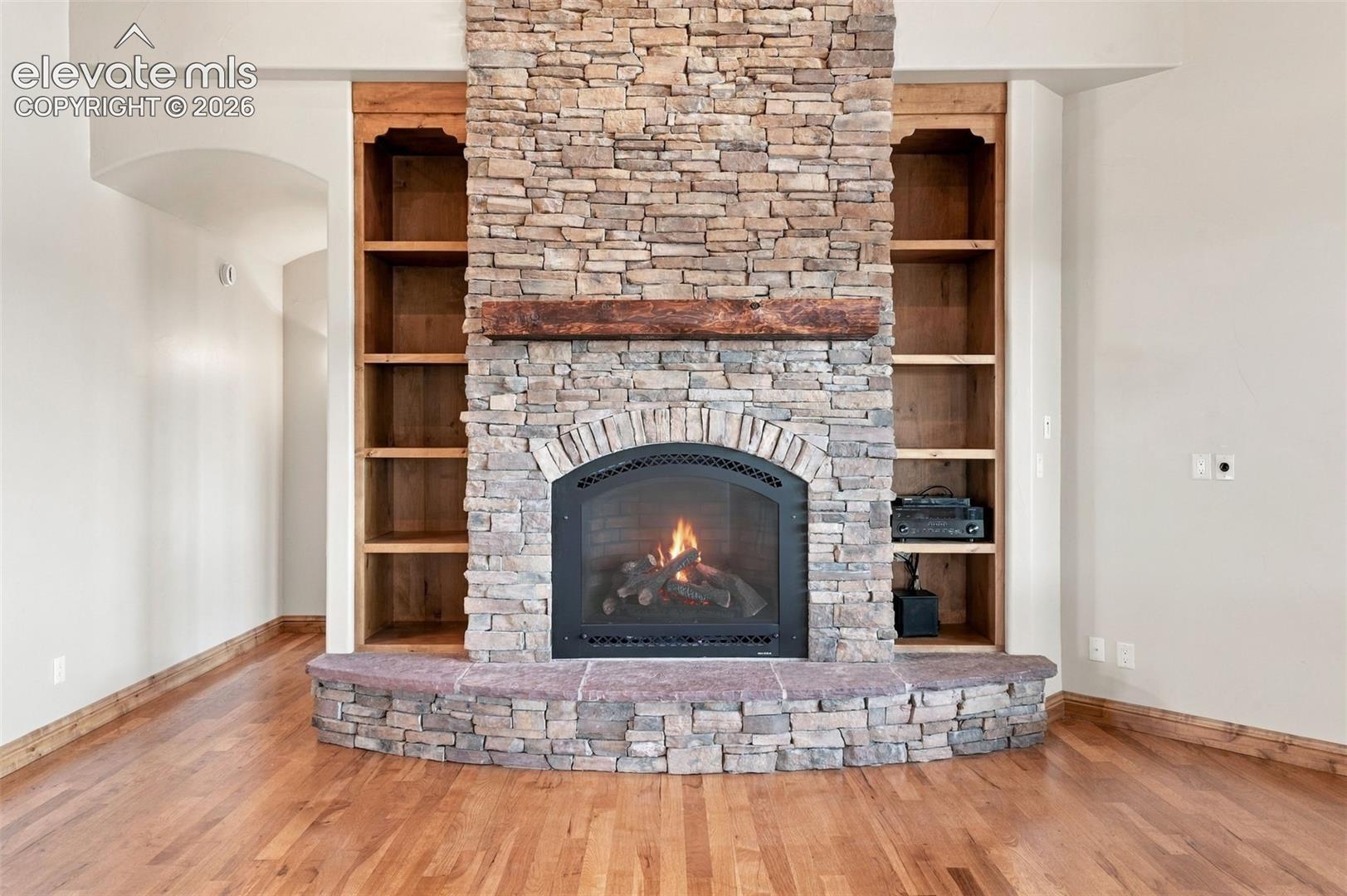 5735 Windridge Point