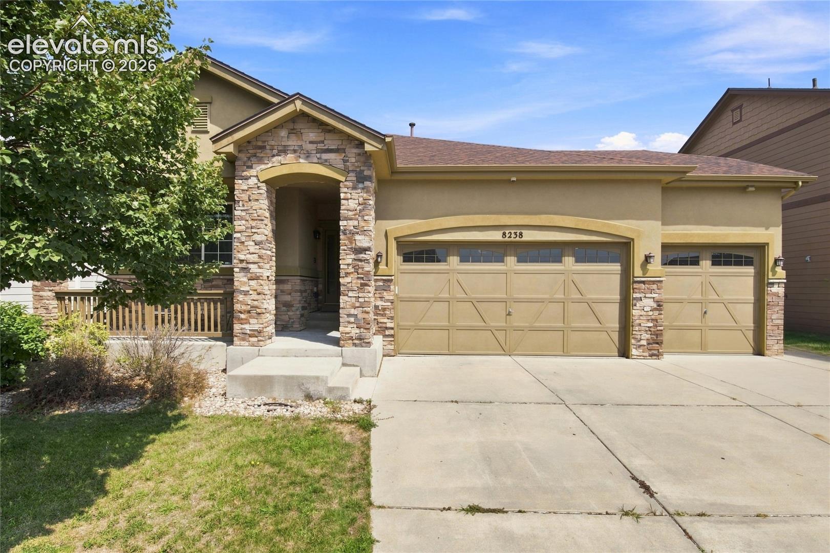8238 Hollygrape Lane
