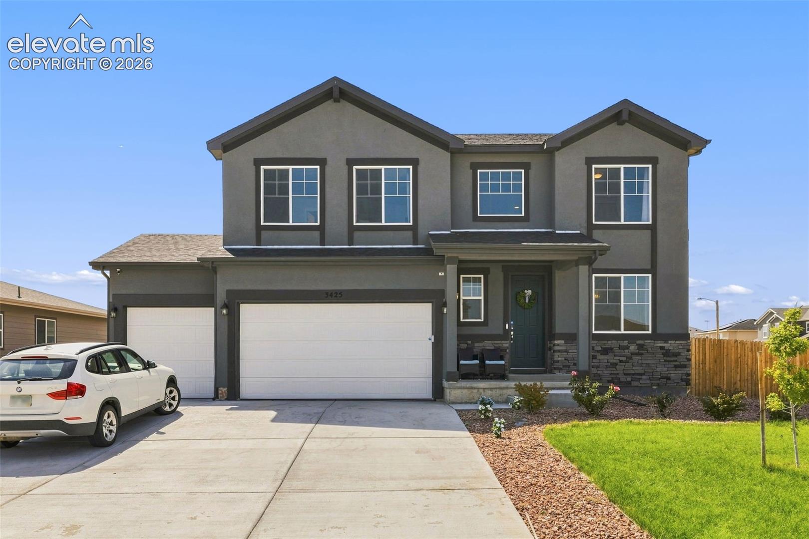 3425 Bella Luna Drive