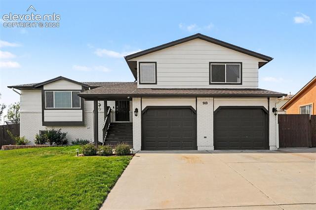 910 Lindstrom