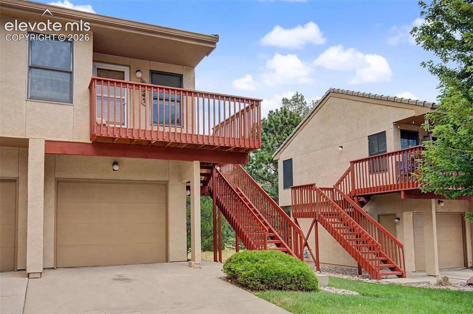 6945 Yellowpine Drive