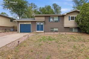 736 Squire