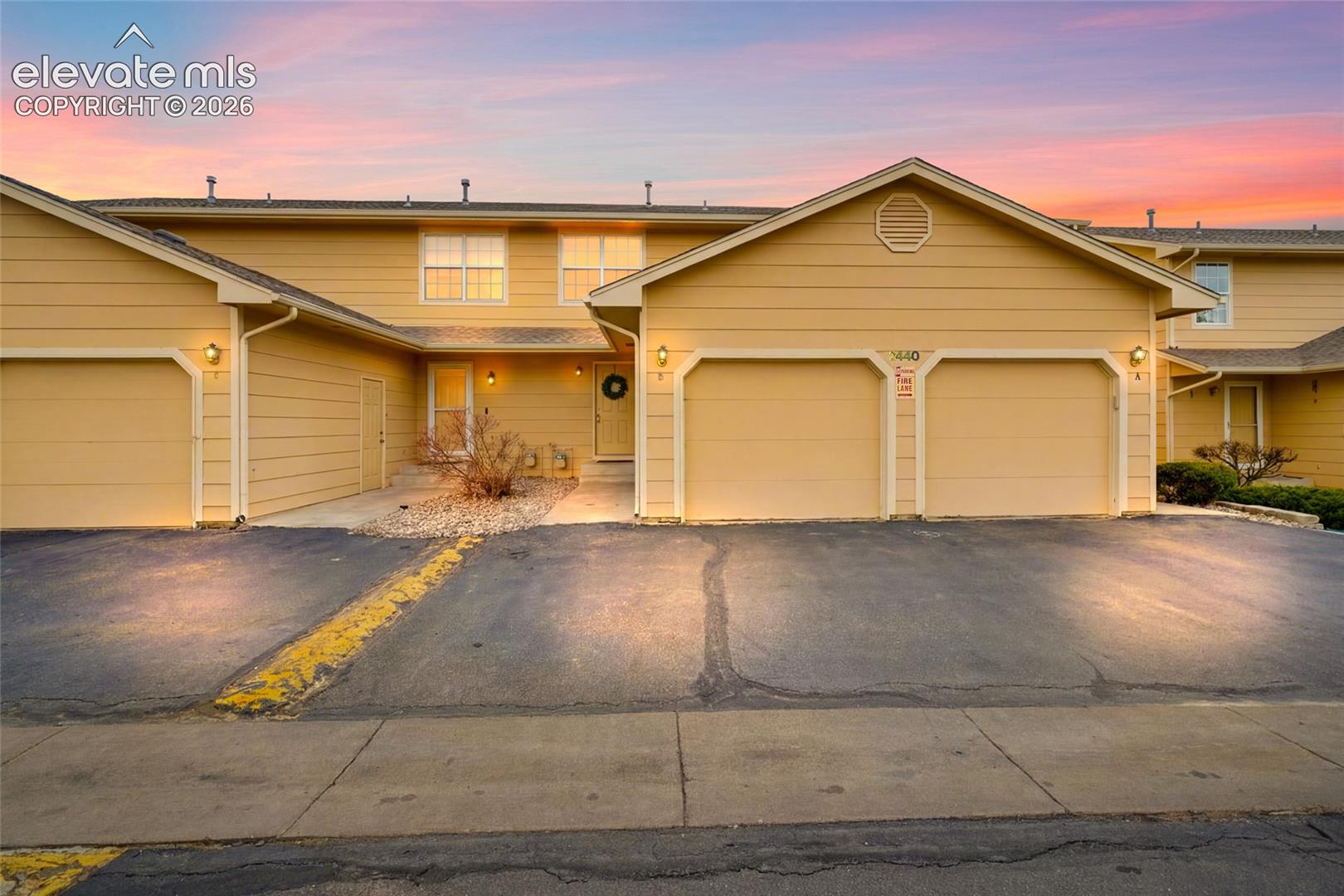 2440 Hamlet Lane