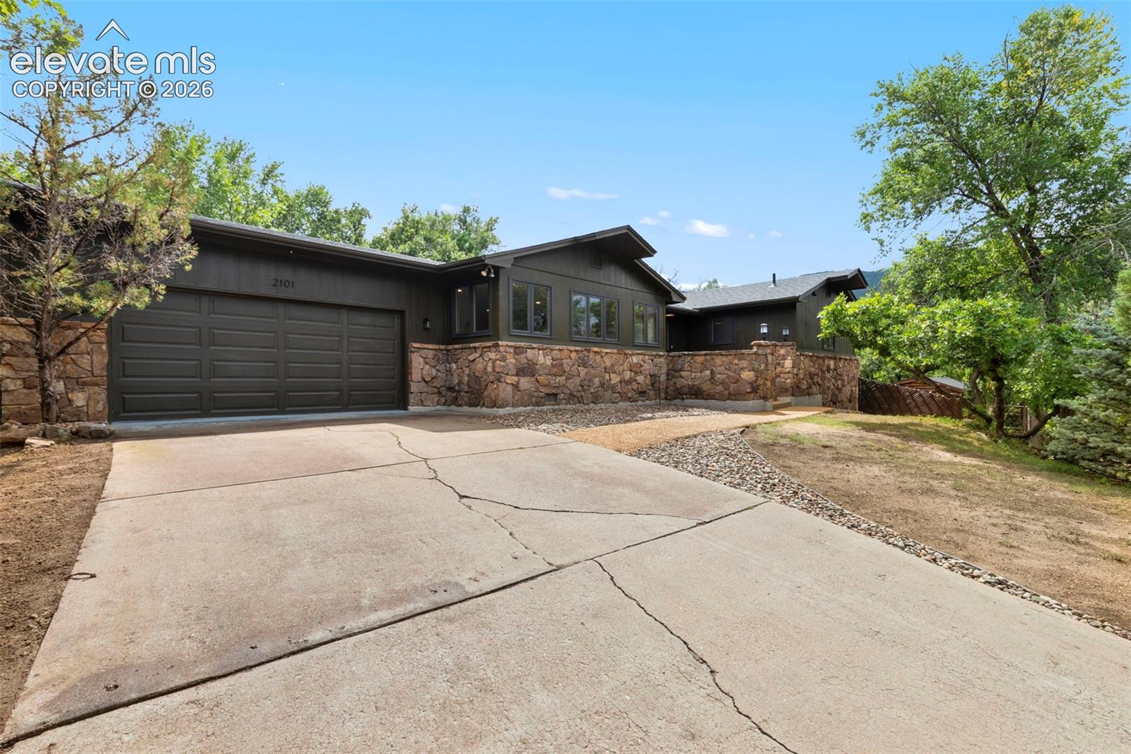 2101 Constellation Drive