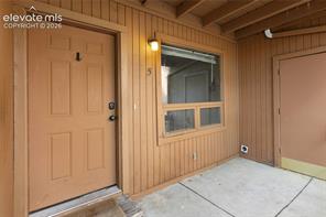 401 Forest Edge