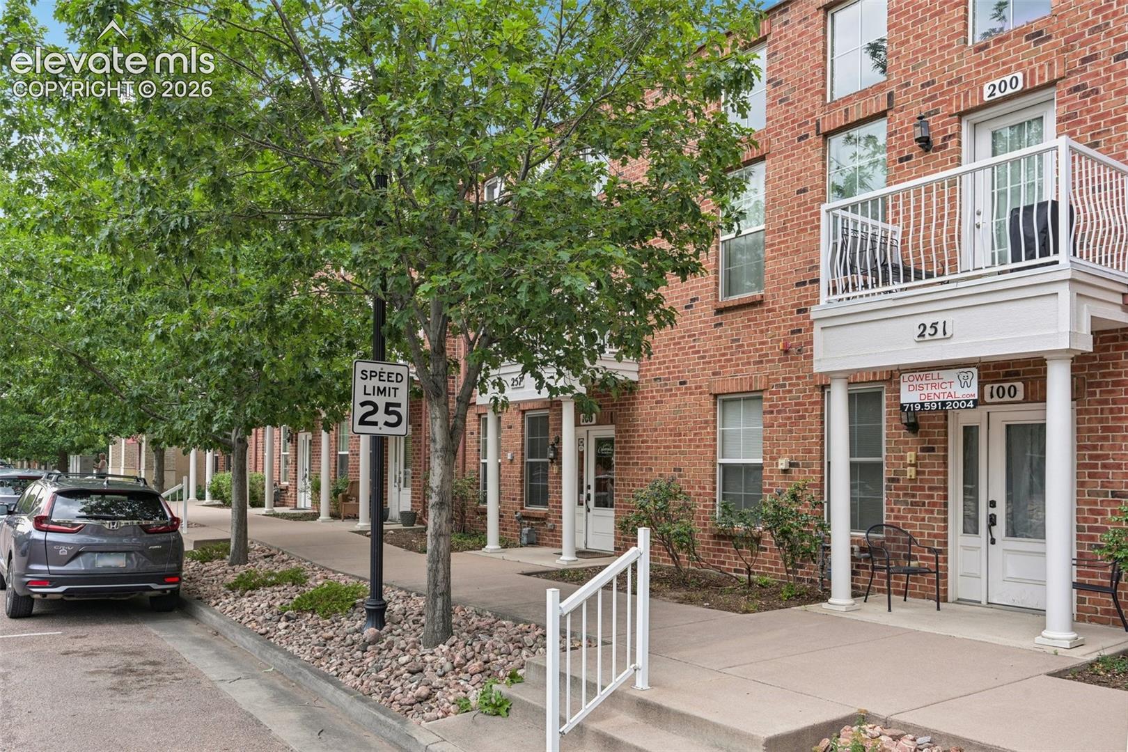 257 Fountain Boulevard