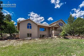 1055 HIDDEN VALLEY