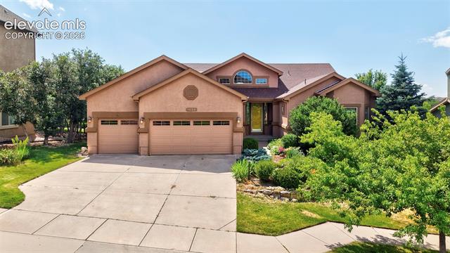 1825 Bridle Oaks