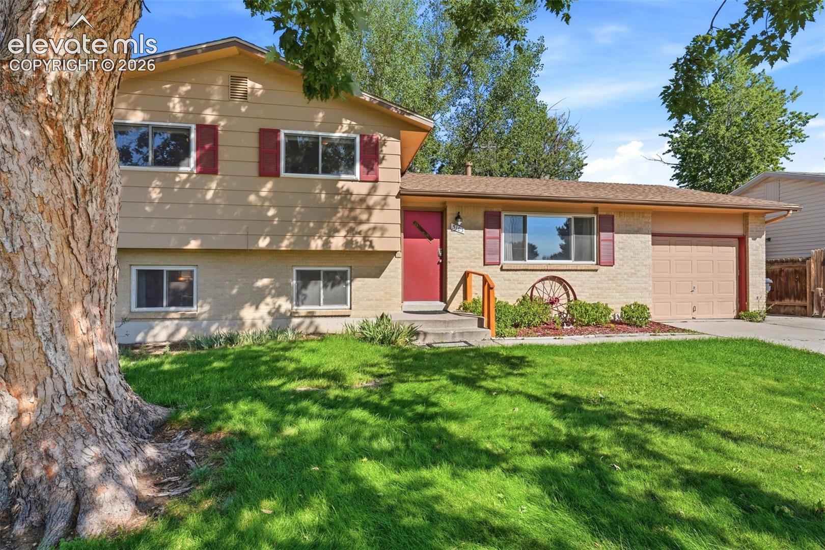 3103 Shadowglen Way