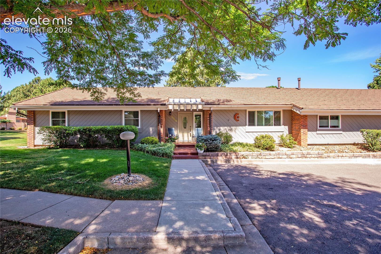 2760 Fox Grove Court