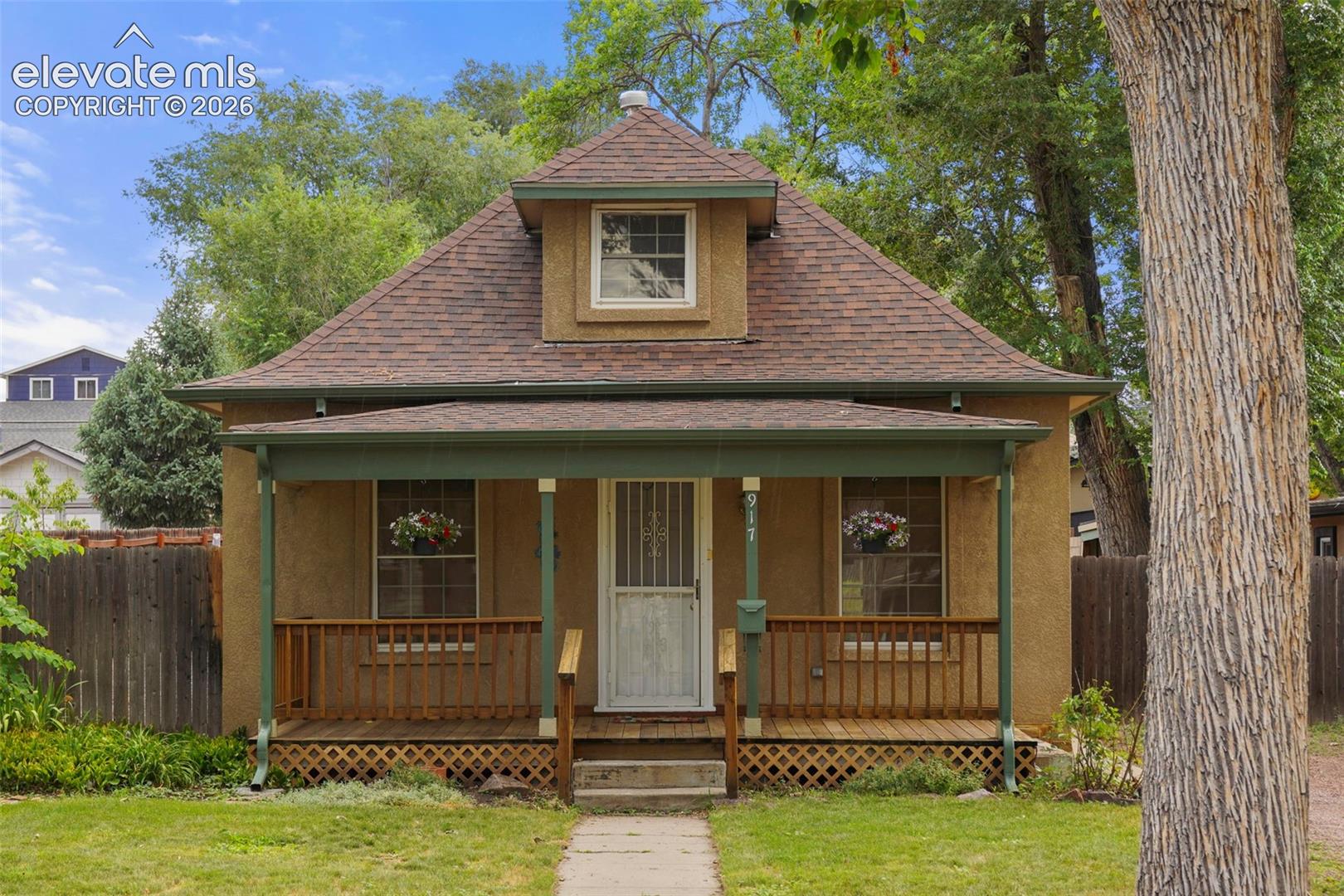 917 Custer Avenue