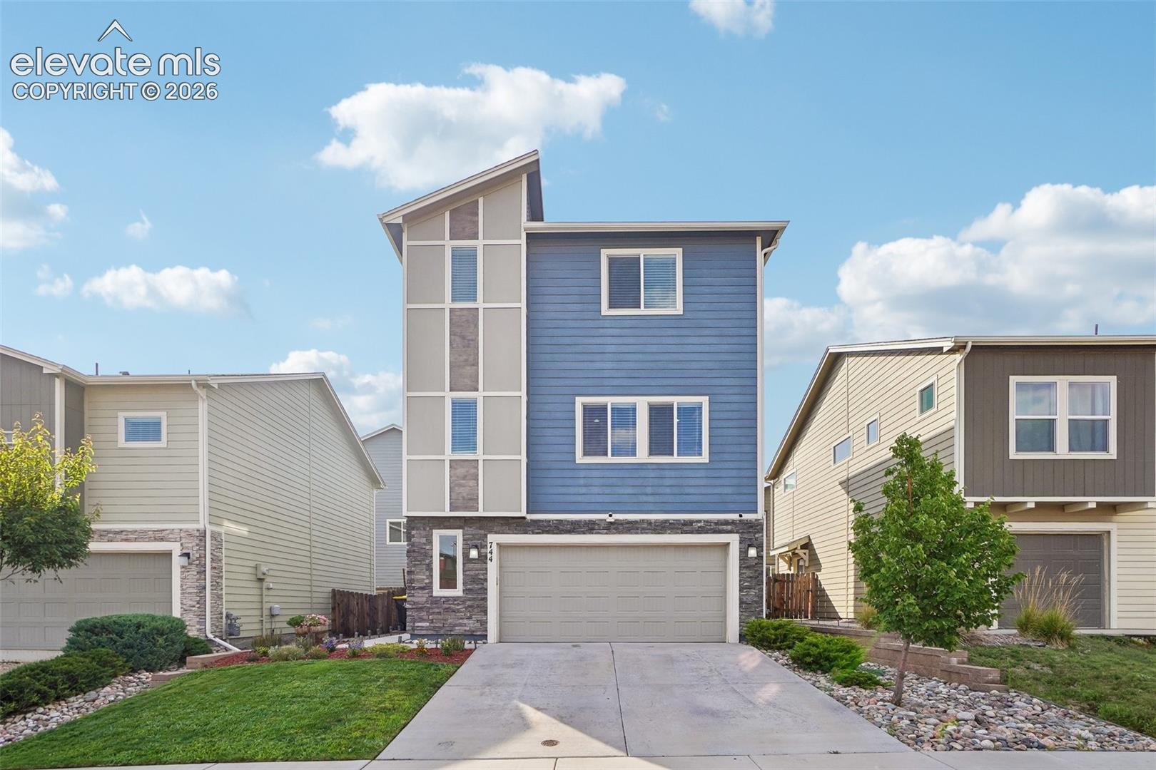 744 Endeavor Way