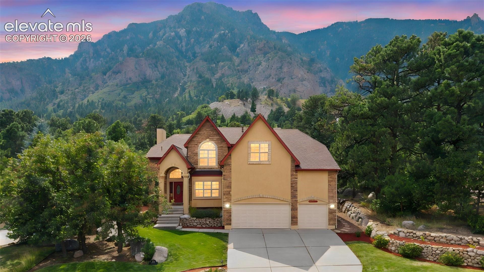 645 Paisley Drive