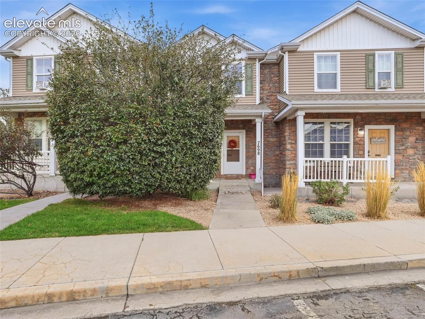 7698 Sandy Springs Point