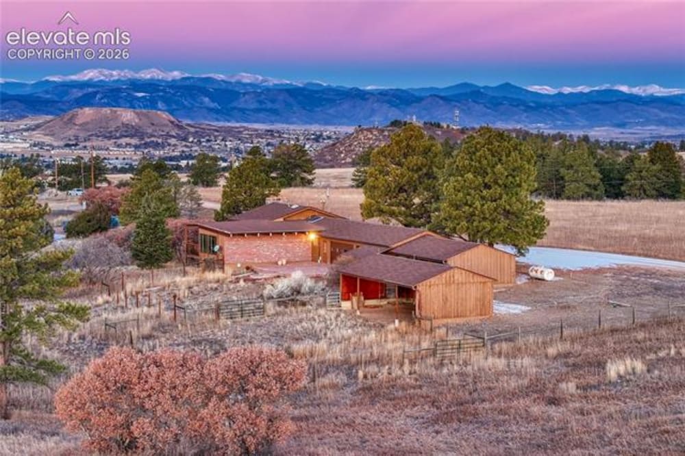 271 Ridge