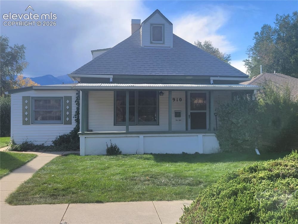 910 Cedar Street