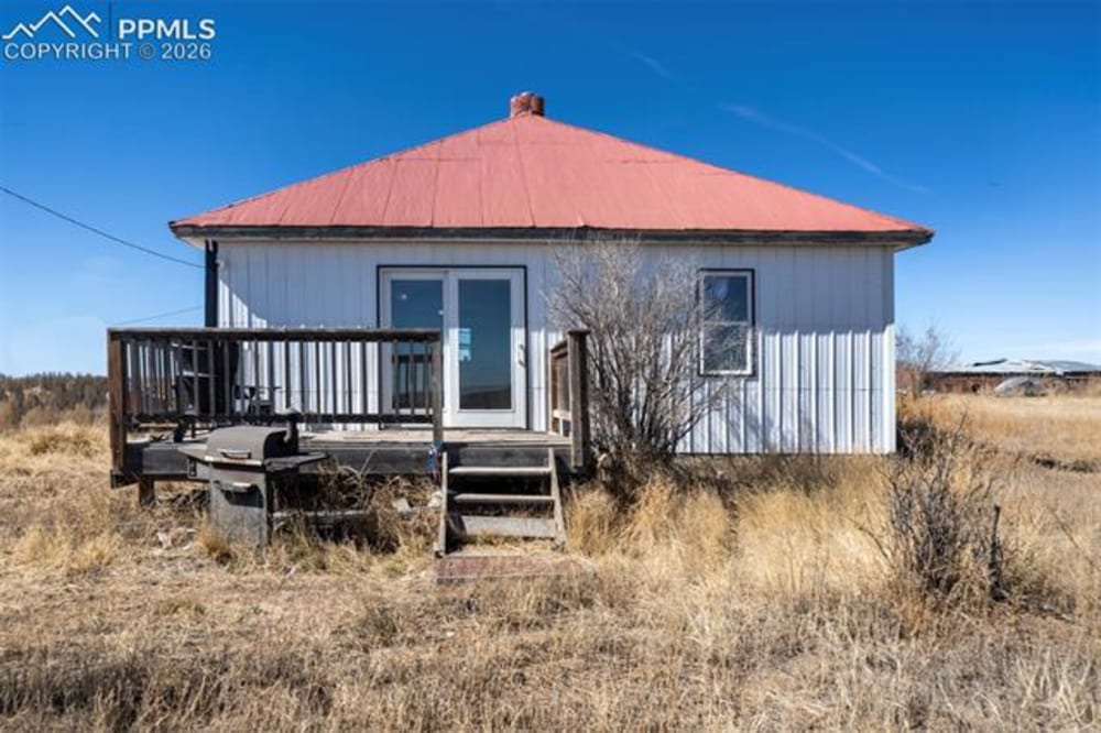 10573 County Road 165