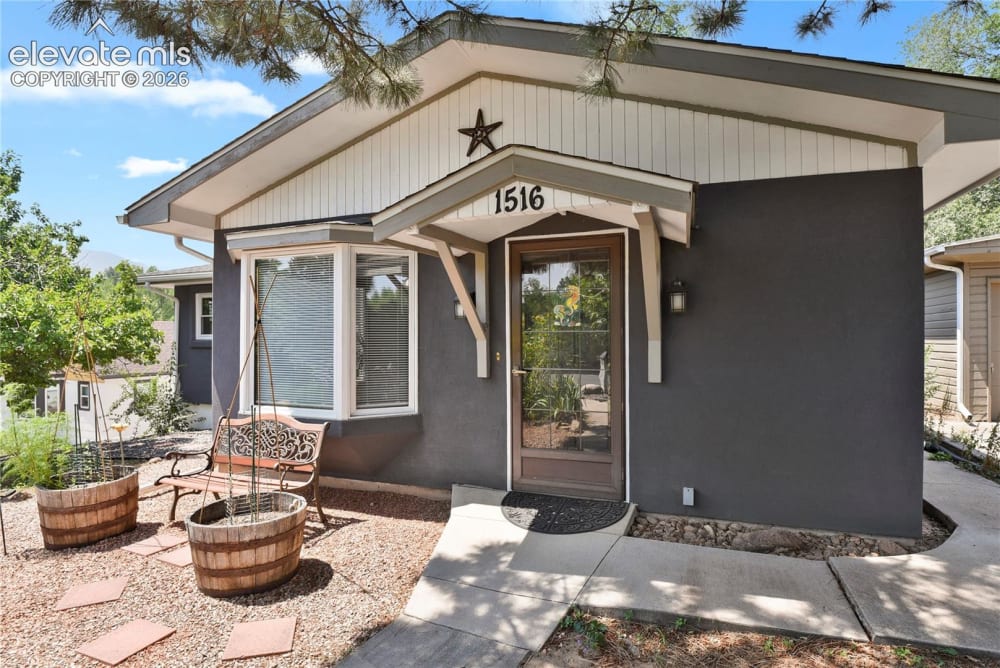 1516 Dorchester Drive