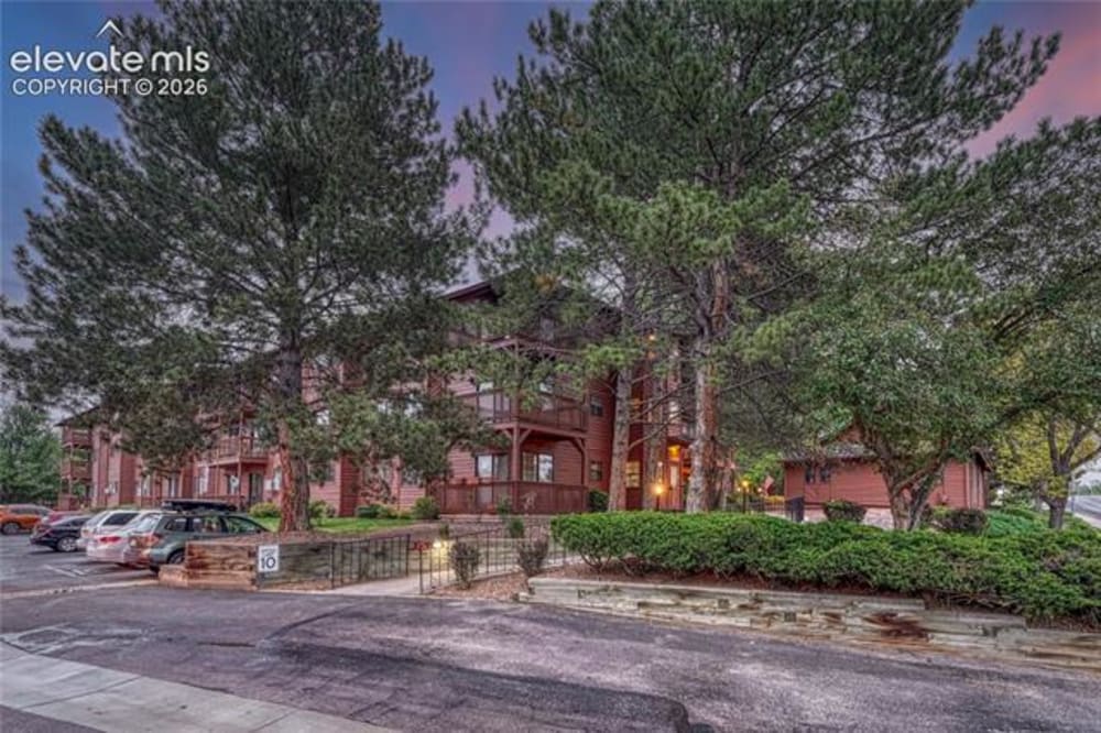 2430 Palmer Park