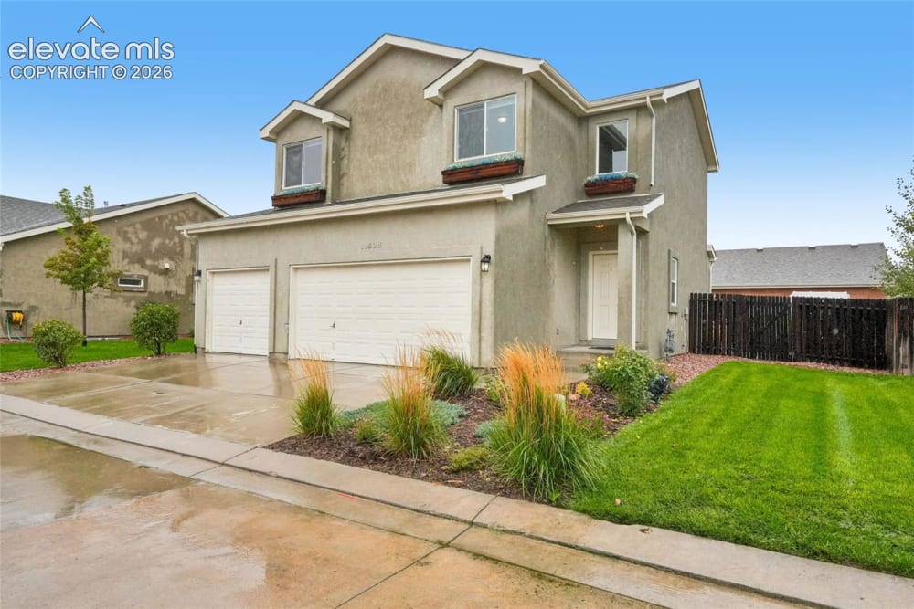 11528 Louvre Point