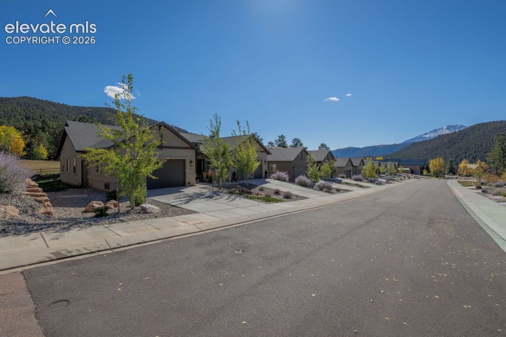 522 Brecken Court