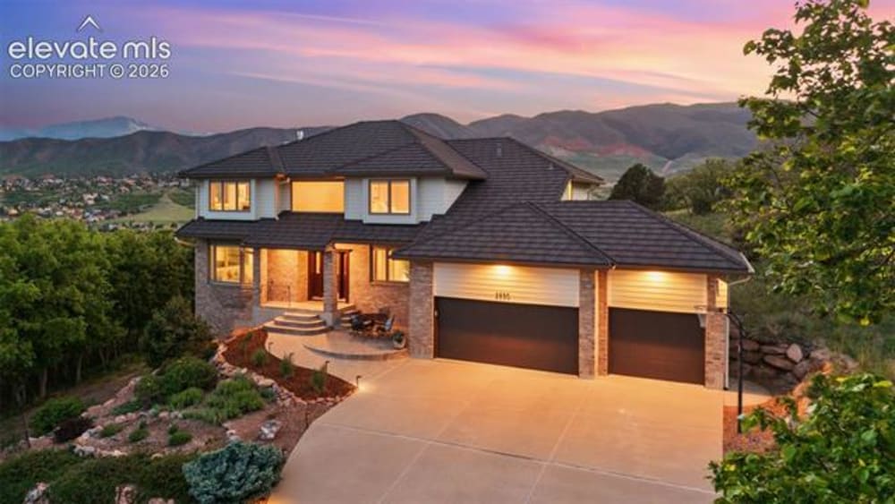 2550 Oak Hills Drive