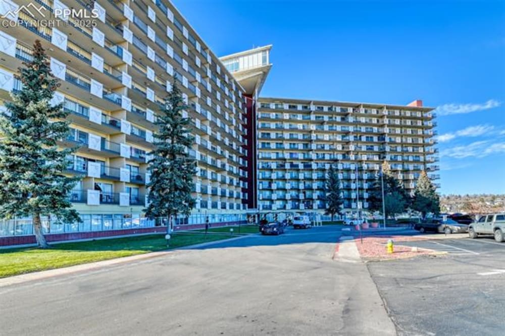 411 Lakewood