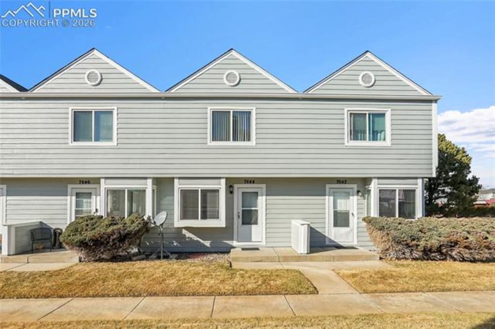 7644 Lexington Manor