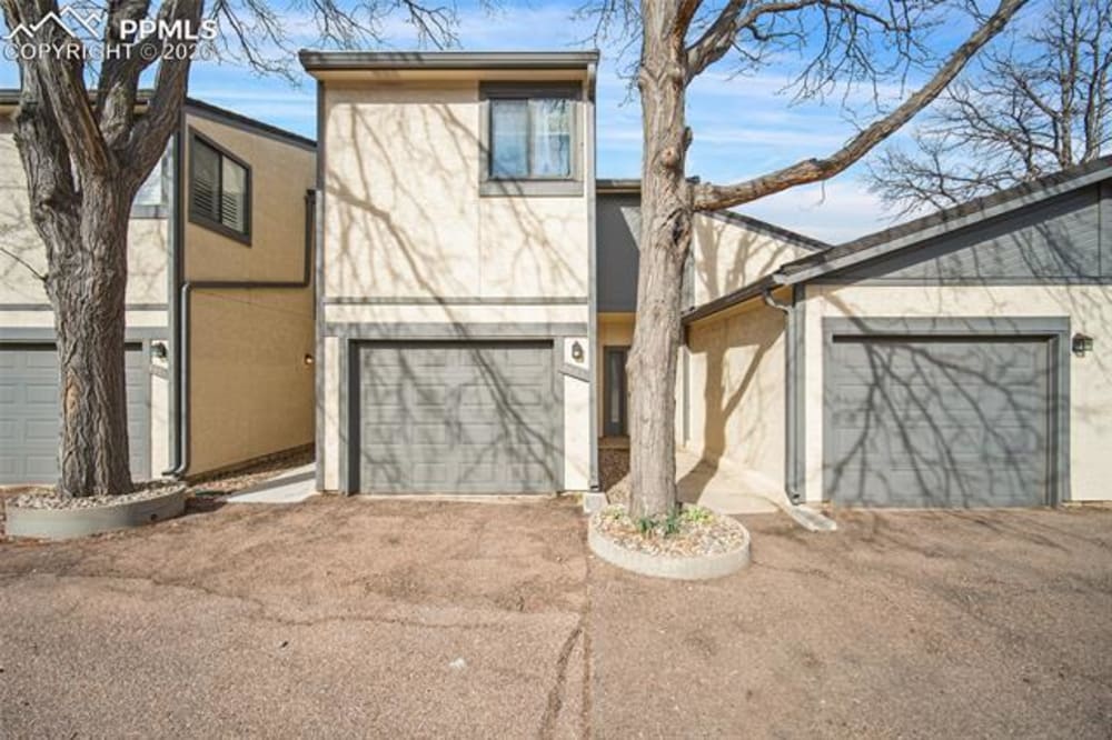 4883 Bluestem