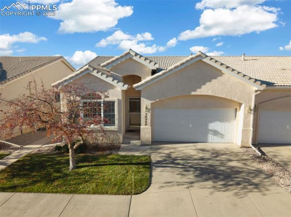 14390 Secret Glen