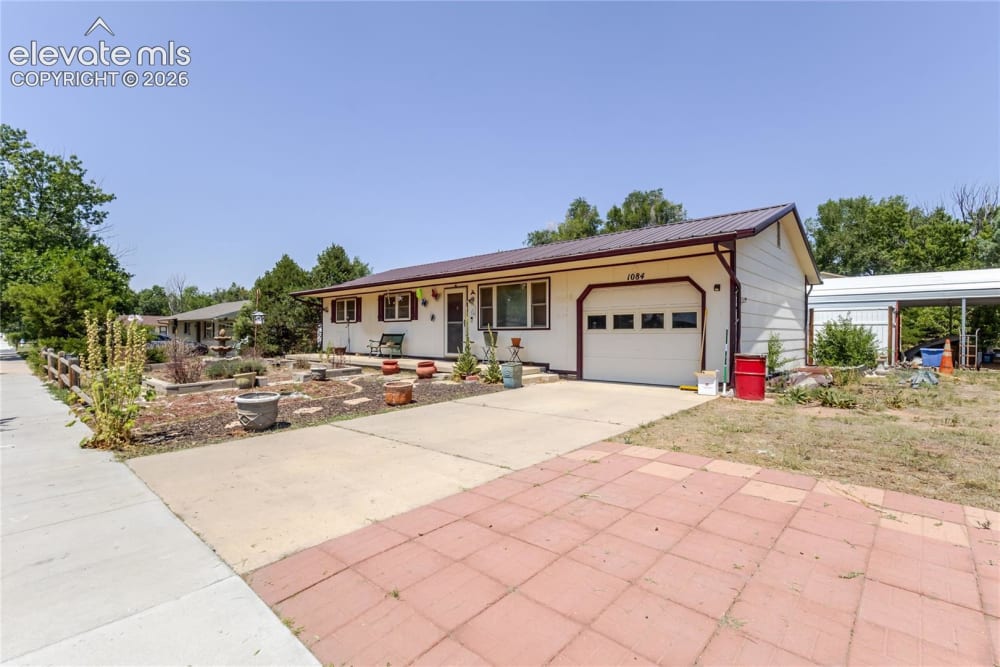 1084 Western Drive