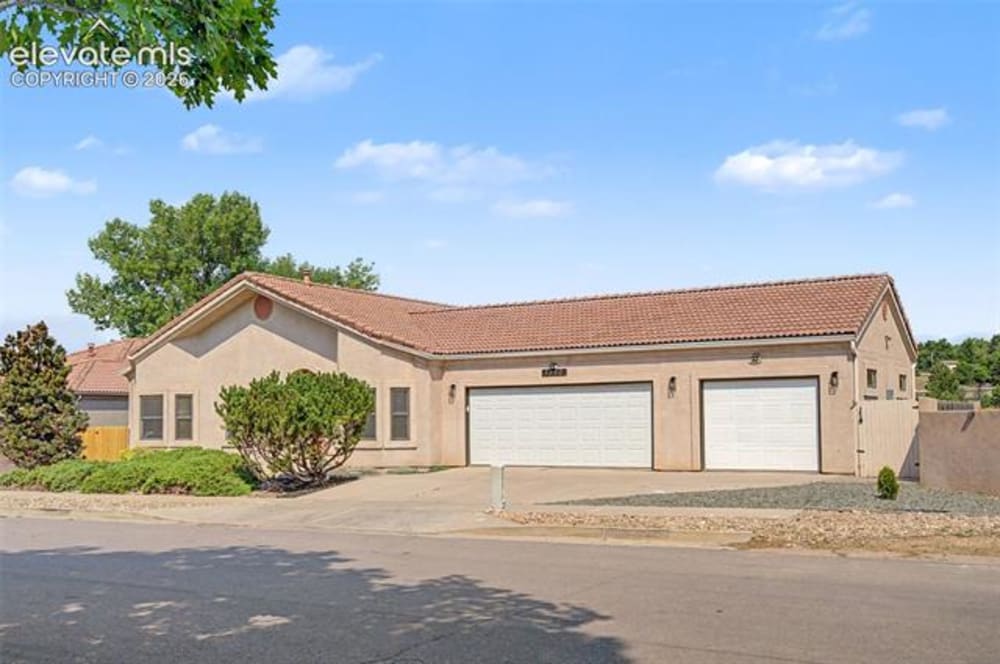 3350 Templeton Gap
