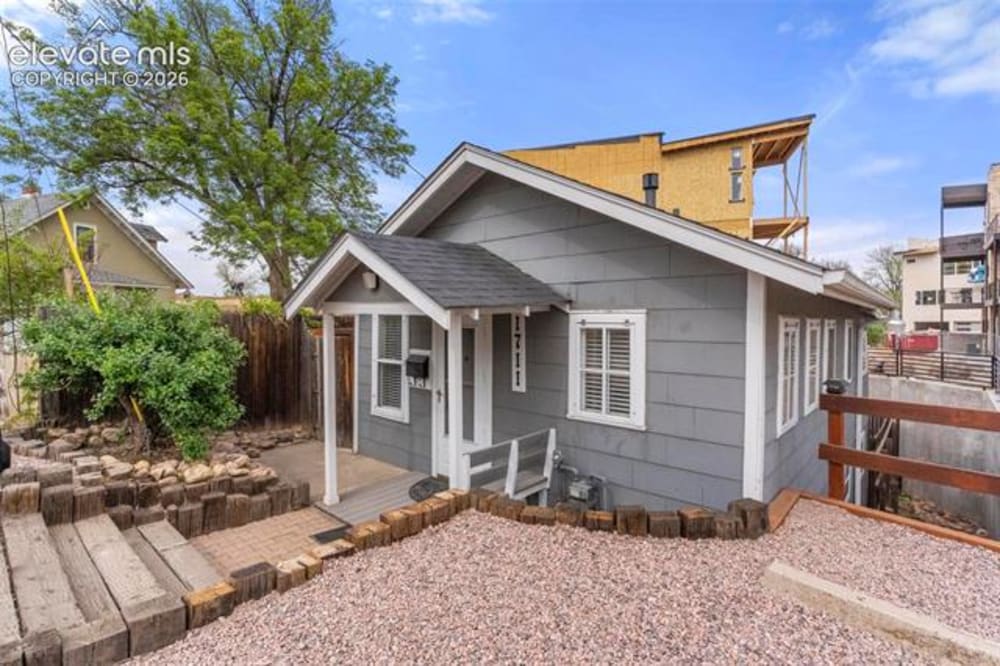 1711 Cascade Avenue