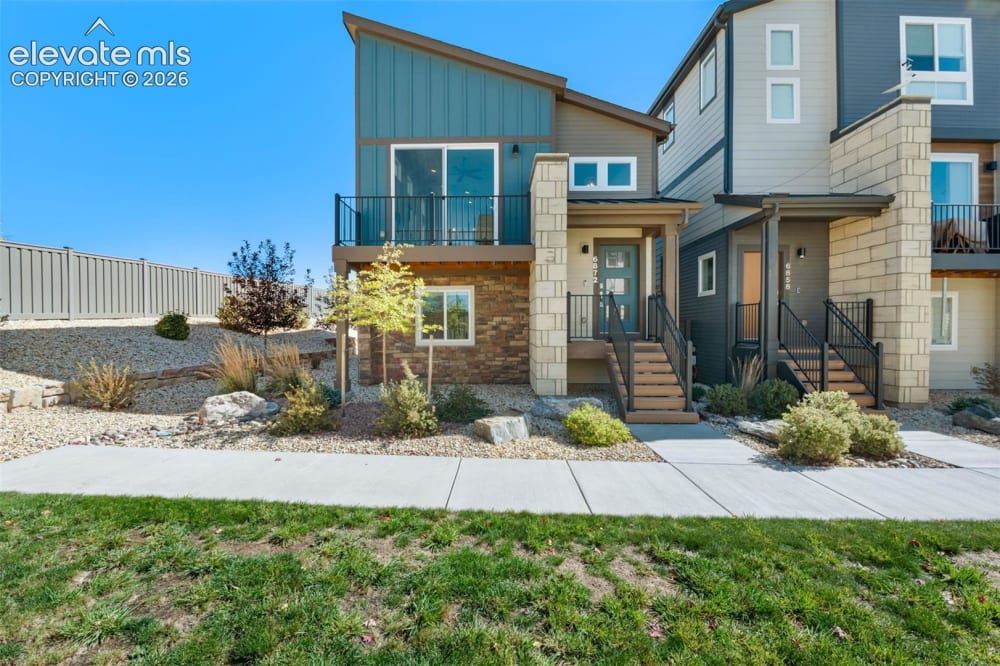 6872 Lily Mountain Lane
